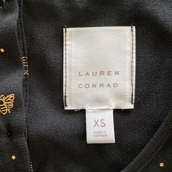 Lauren Conrad Size XS Black and Gold Bumblebee Novelty Print Cold-Shoulder Top - Picture 3 of 3